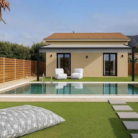 Carob Villas, An Eco-Friendly Hideaway シッシ エクステリア 写真