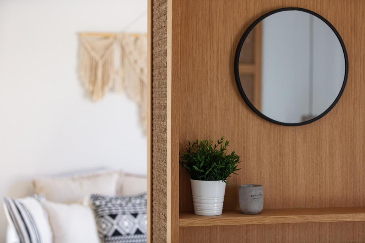 Carob Villas, An Eco-Friendly Hideaway シッシ エクステリア 写真