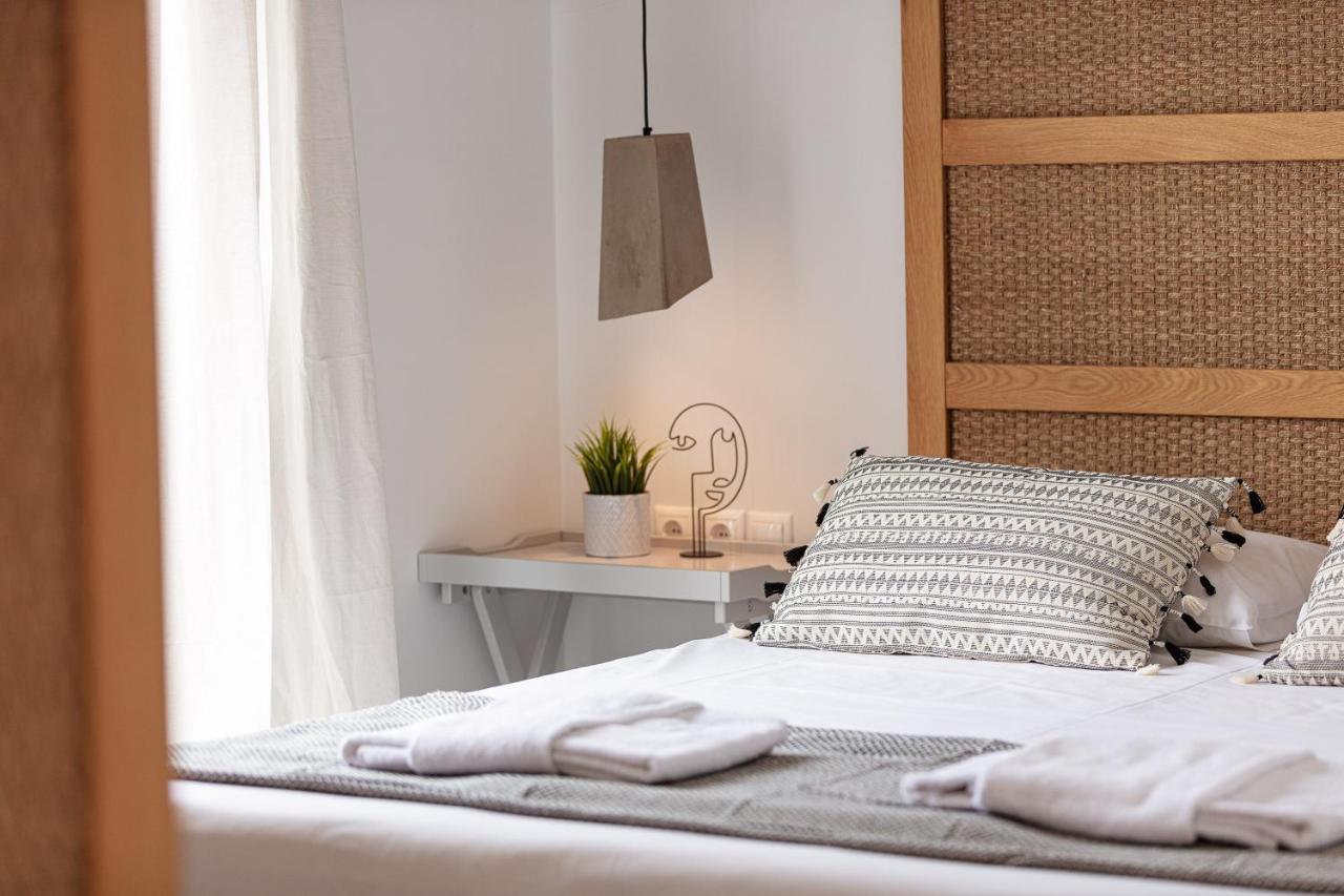 Carob Villas, An Eco-Friendly Hideaway シッシ エクステリア 写真