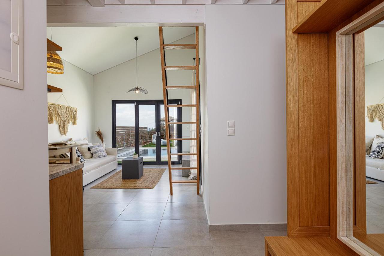 Carob Villas, An Eco-Friendly Hideaway シッシ エクステリア 写真