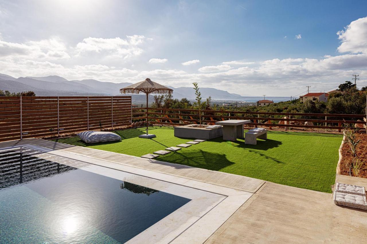 Carob Villas, An Eco-Friendly Hideaway シッシ エクステリア 写真