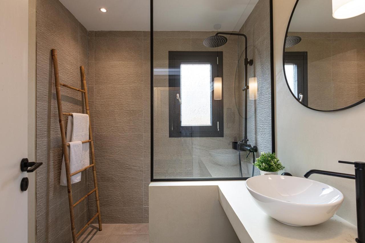 Carob Villas, An Eco-Friendly Hideaway シッシ エクステリア 写真