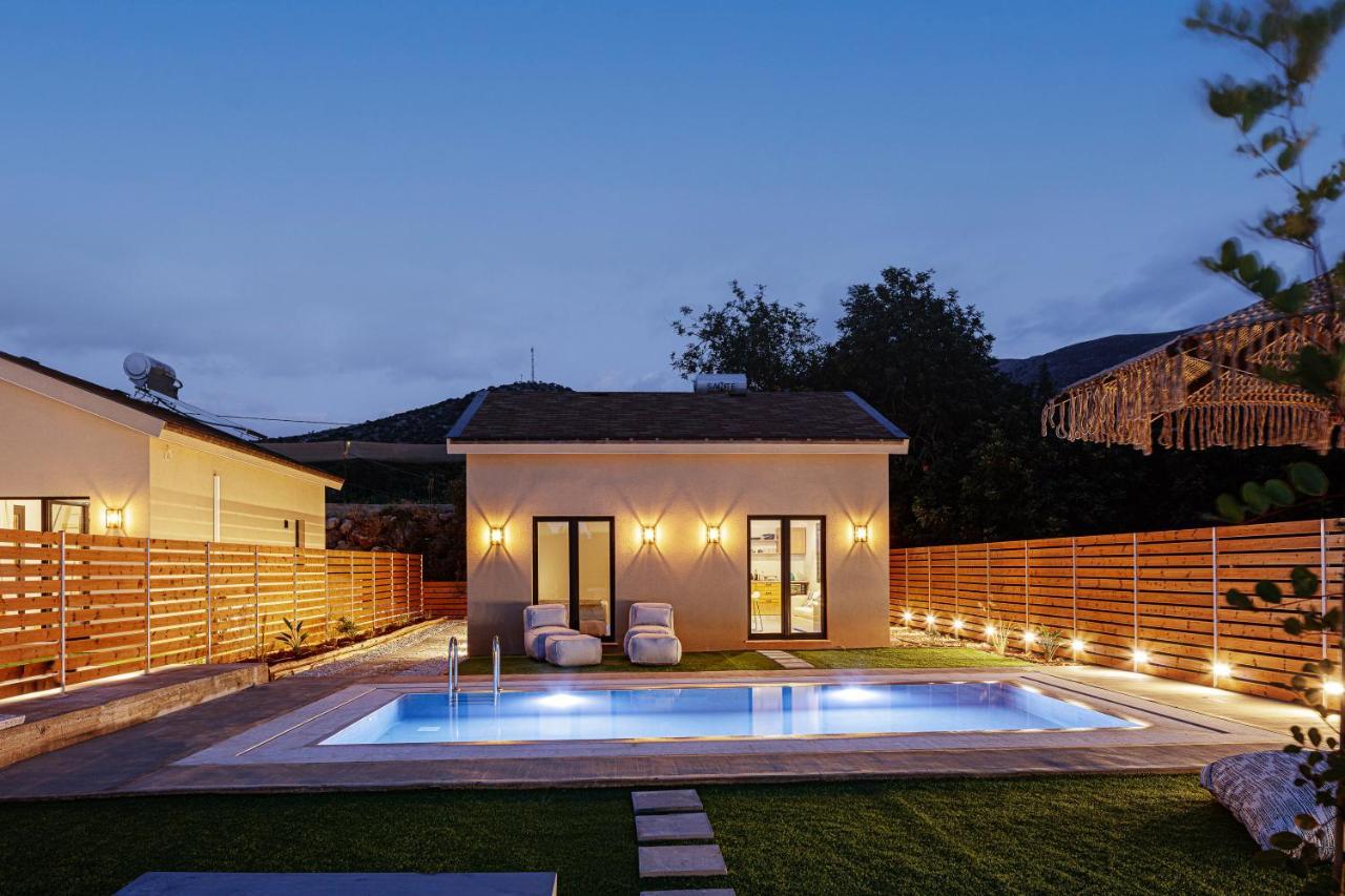 Carob Villas, An Eco-Friendly Hideaway シッシ エクステリア 写真